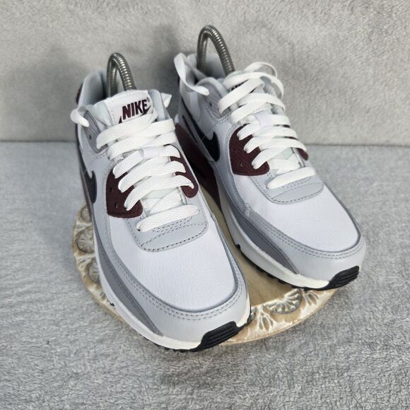 Nike Air Max 90 Boys Sz 4Y Grey White  CD6864-125 Running Athletic Leather Shoes - Picture 4 of 13